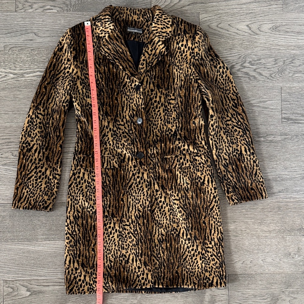 🌼VINTAGE🌼 Soft Leopard Print Trench Coat - Picture 3 of 7